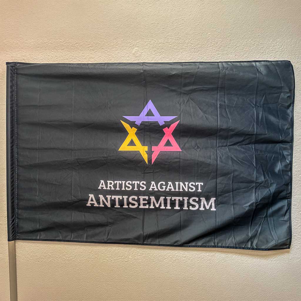 Flagge »Artists Against Antisemitism«